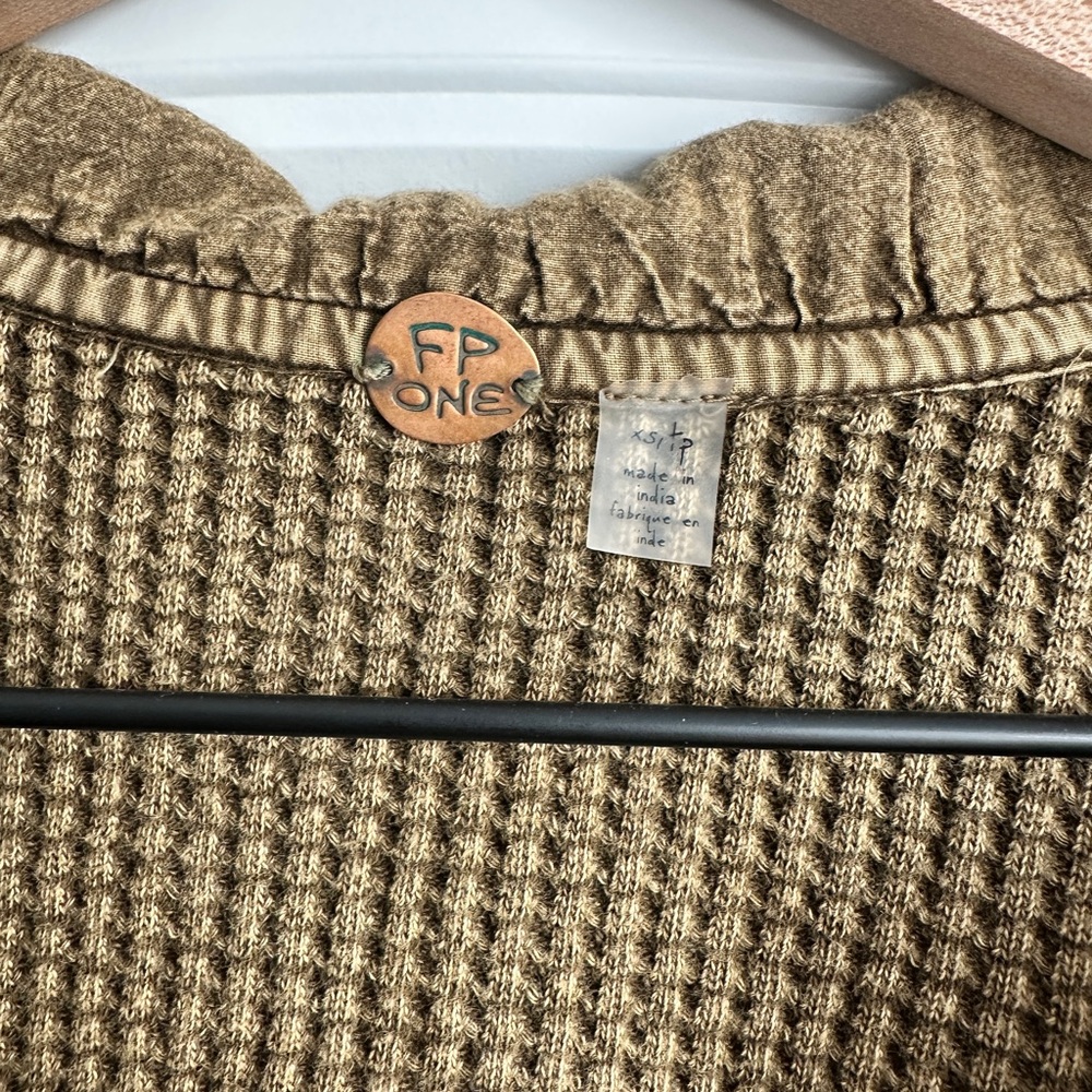 Free People One Scout - Picture 2 of 2